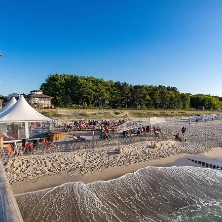 Apartment Seepferdchen An Der Seebruecke Zingst